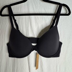 SKIMS Fits Everybody Scoop Plunge Bra Black 38D NWT